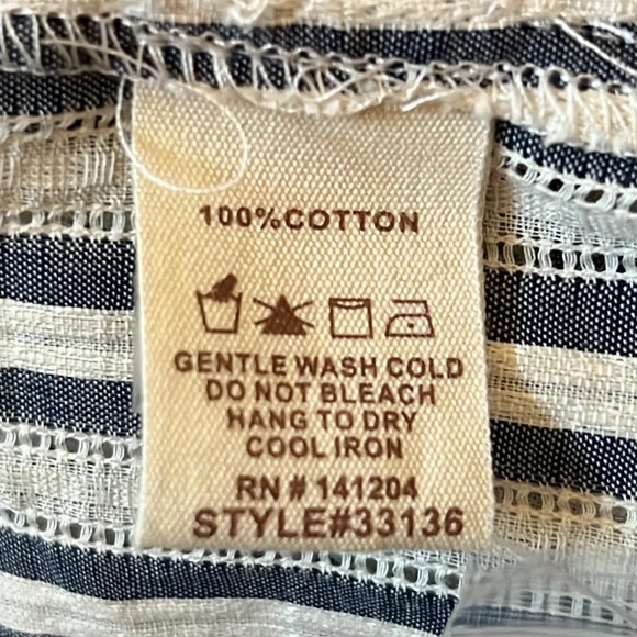 Hem & Thread Stripe Contrast Button Down Shirt Size Medium - Picture 6 of 6